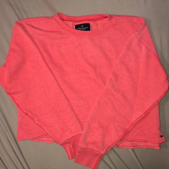 American Eagle Outfitters Sweaters - American Eagle Crop Sweatshirt; Size M